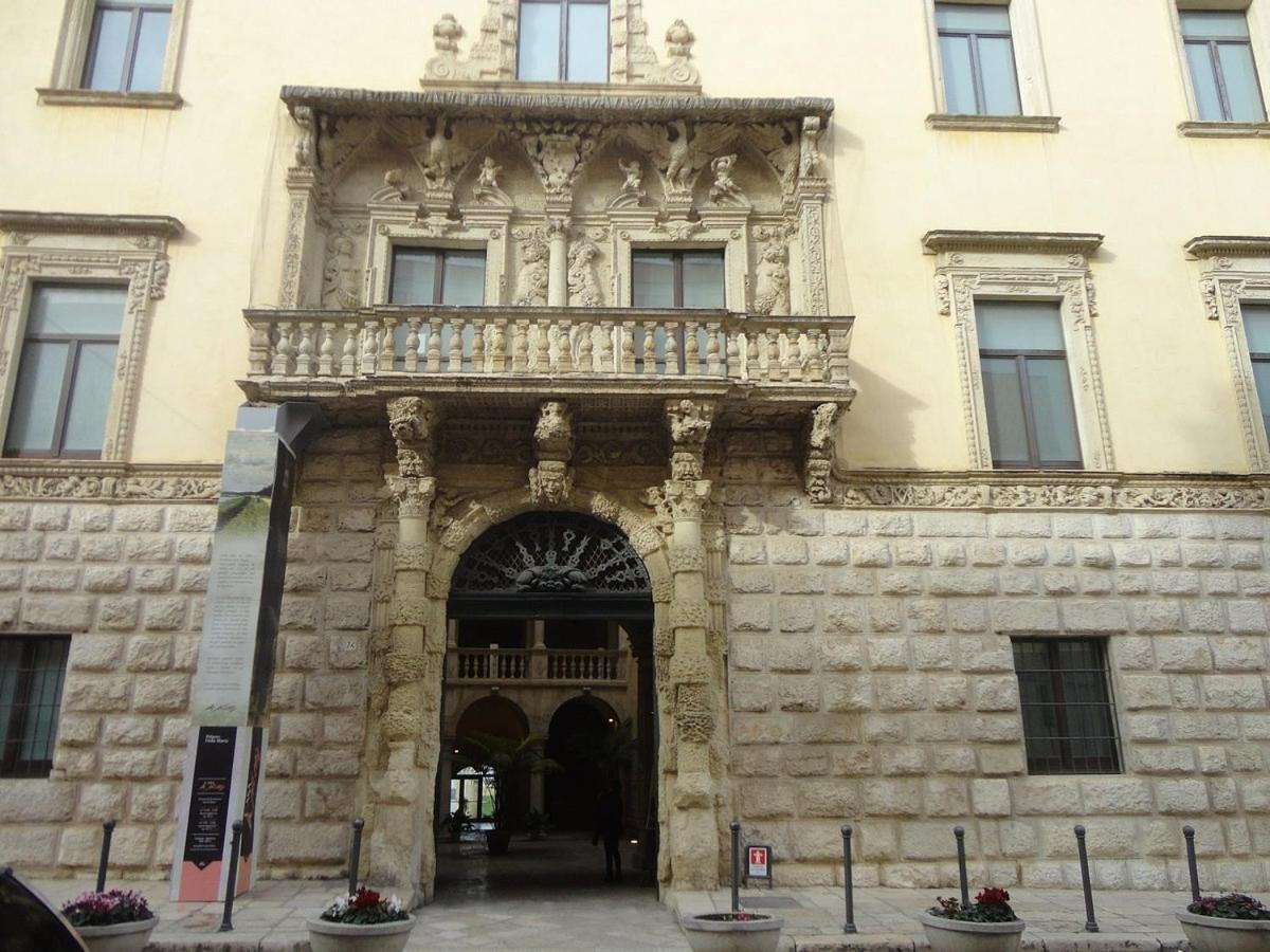 Casa Belvedere Luxury Suite Barletta Exterior foto